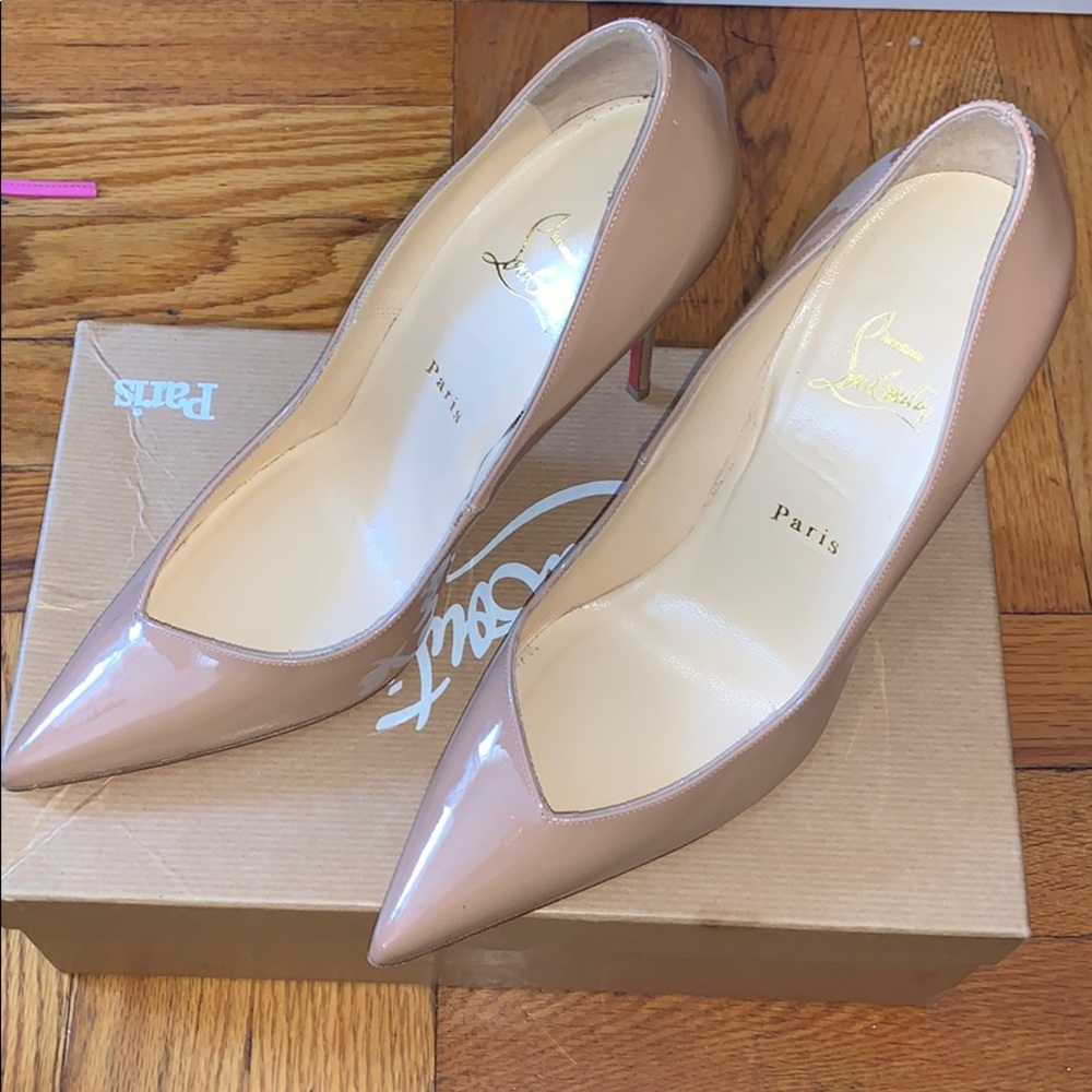 AUTHENTIC LOUBOUTIN - COMPLETA 100 PATENT